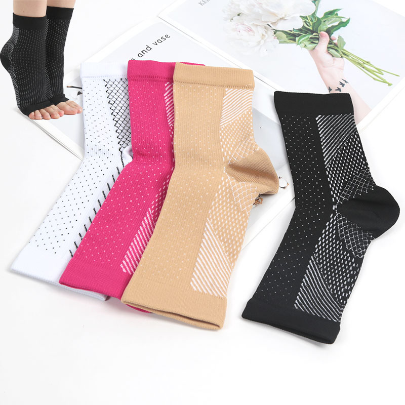 Verlichting van de enkelgewric - Ankle Brace Sock recensie en prijs