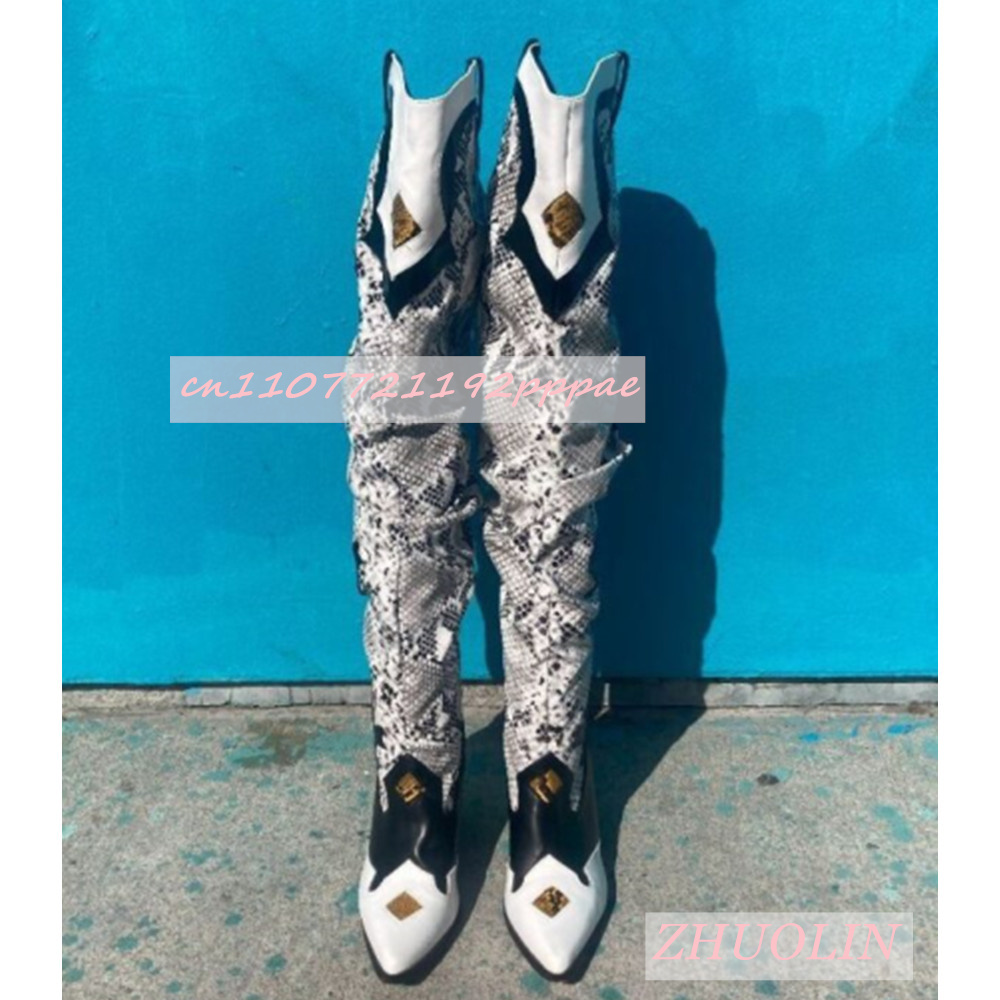 Winter geborduurd slangenpatro - Knee High Sock Women recensie en prijs